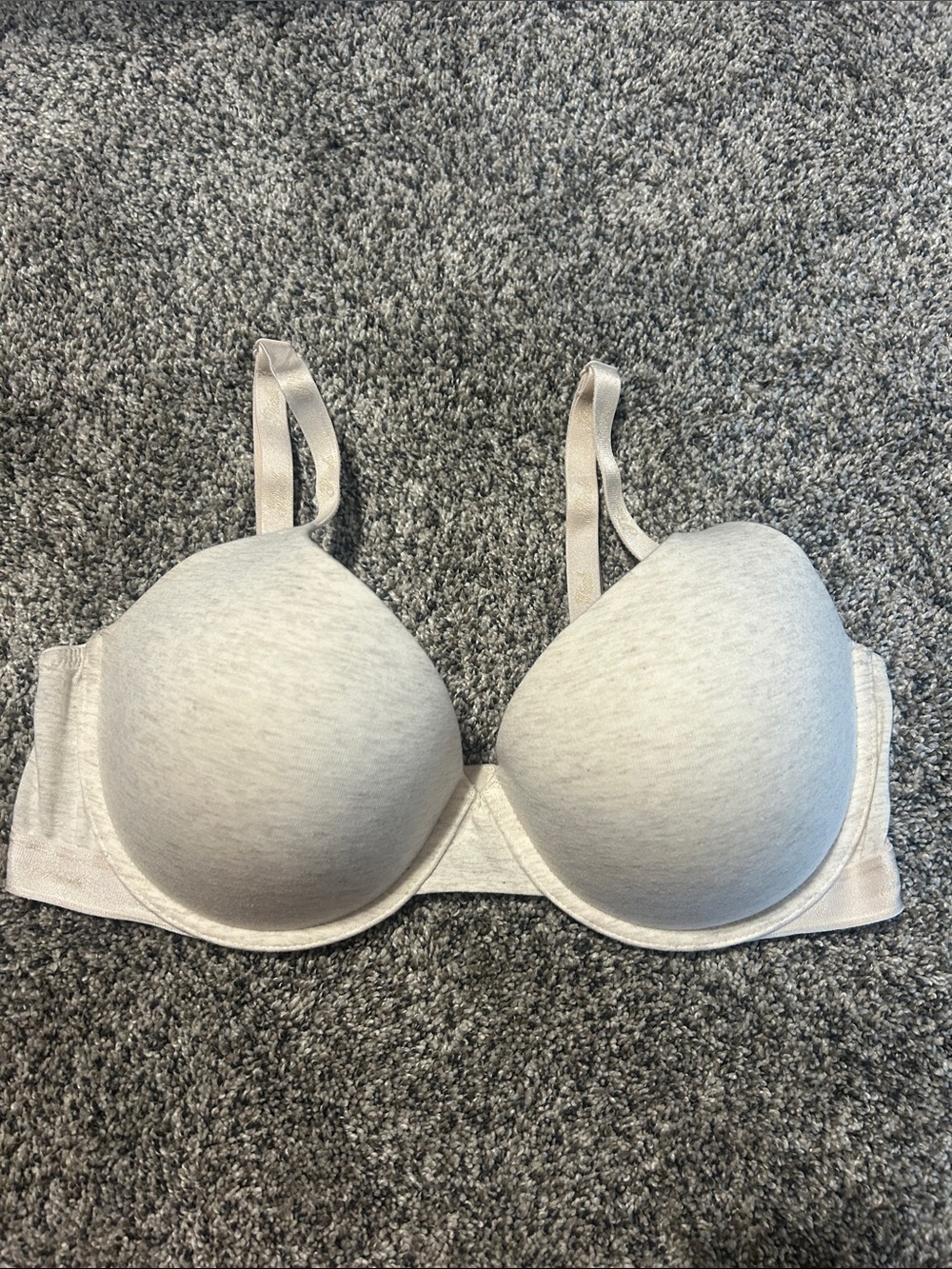 PINK Victoria's Secret Light Gray T-Shirt Bra